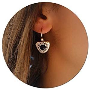 Elegant retro small unique ancient silver retro short statement earrings with black stones